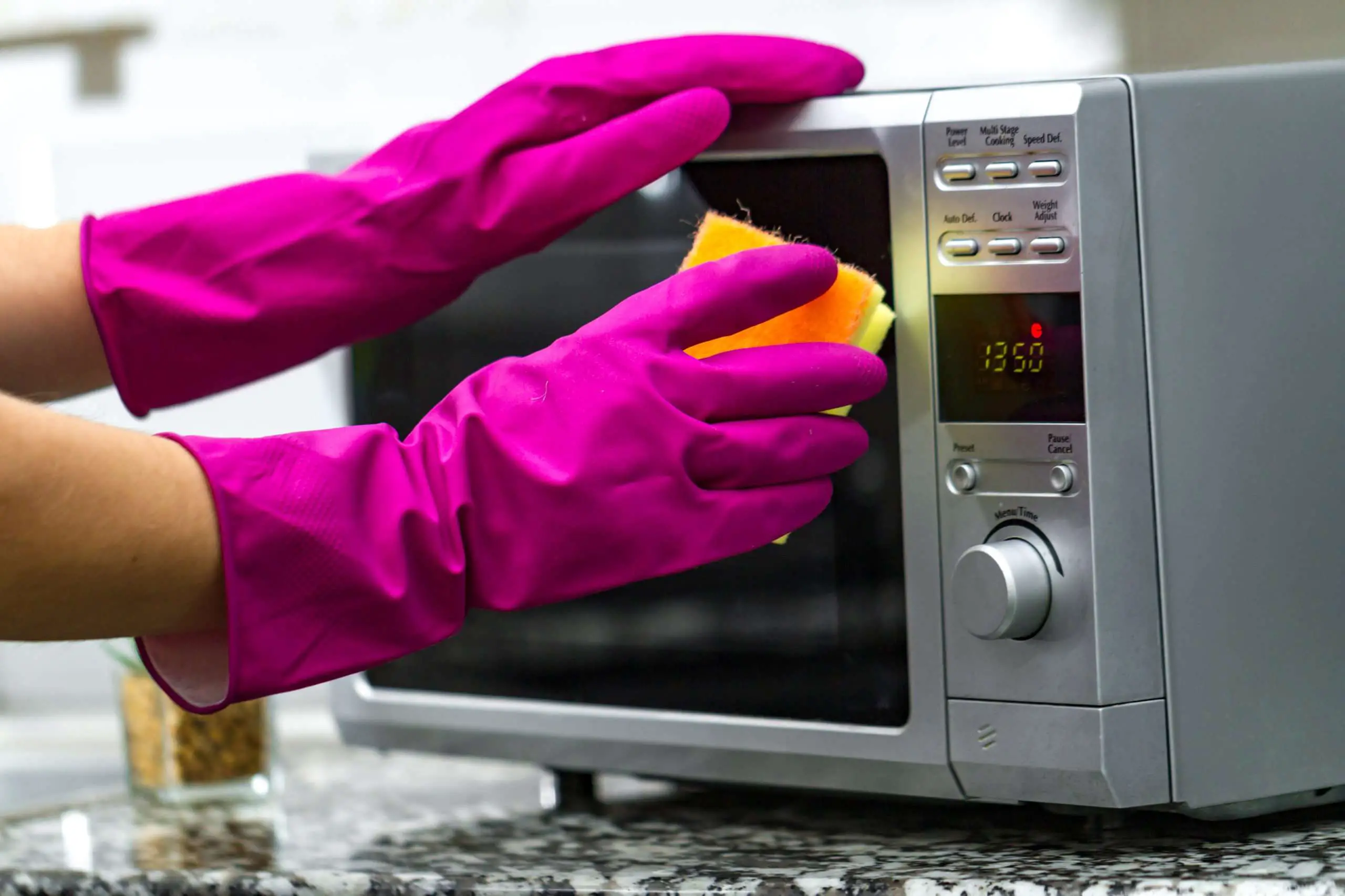 come pulire il forno senza fatica